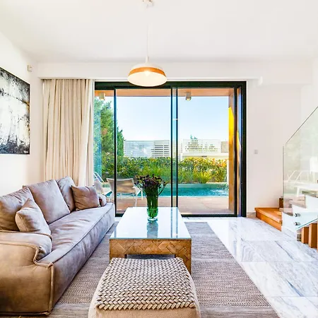 Laurus 4 By Ezoria *