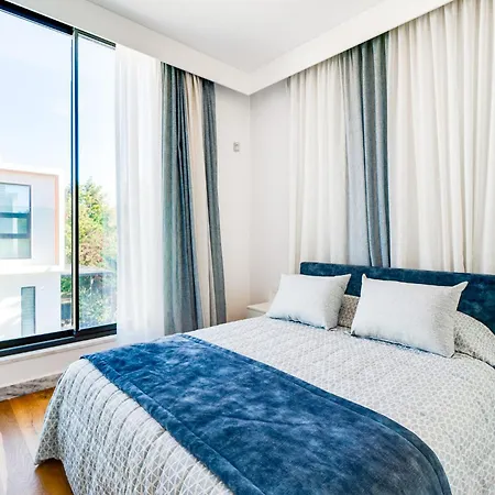 Vila Laurus 4 By Ezoria