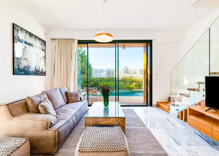 Laurus 4 By Ezoria *