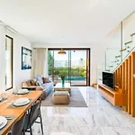 Villa Laurus 4 By Ezoria